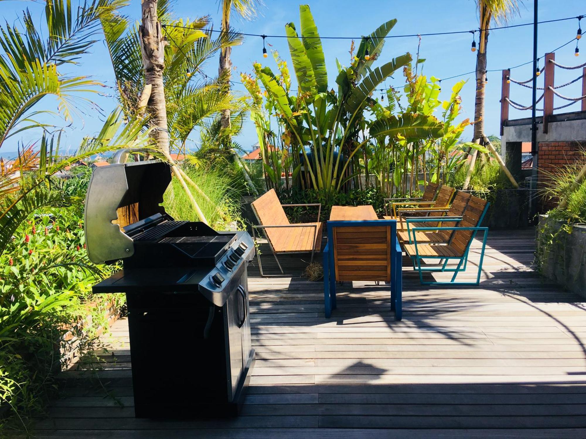 The Escape Hostel Canggu Εξωτερικό φωτογραφία